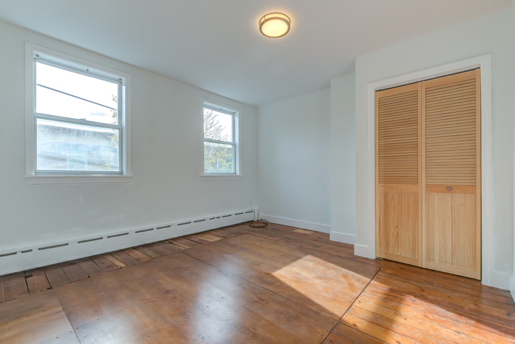 Building Photo - 1311 Sigel St