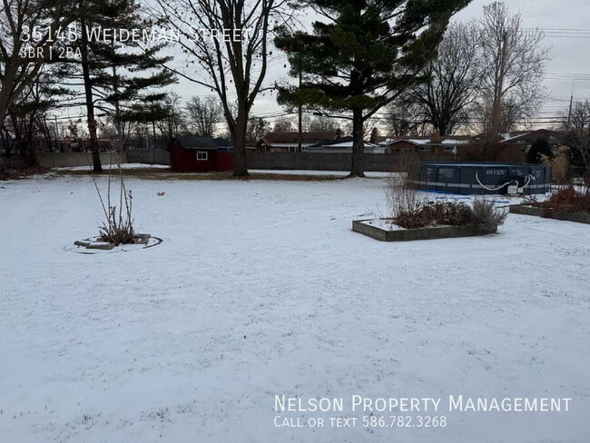 Building Photo - 35148 Weideman St