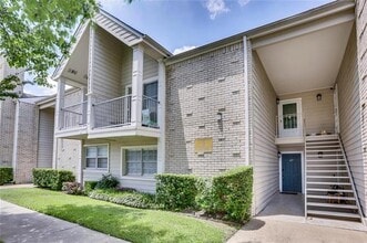 Building Photo - 5881 Preston View Blvd