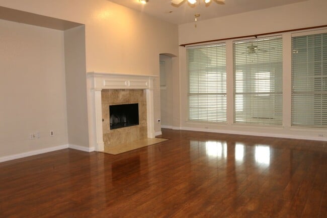 Building Photo - 2530 Breanna Way