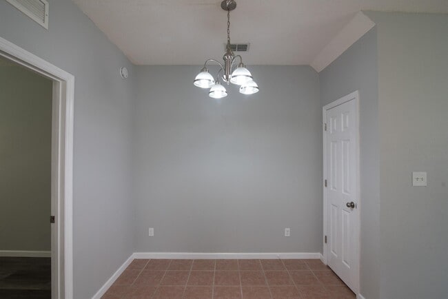 Building Photo - 1465 Nena Hills Ct