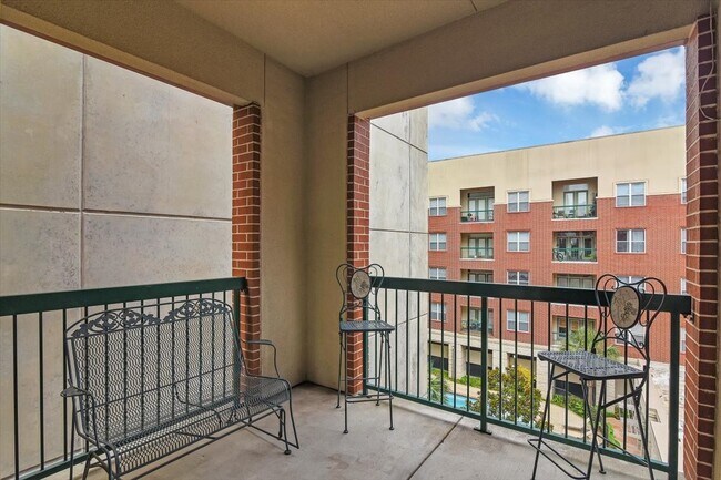 Building Photo - 300 St Joseph Pkwy