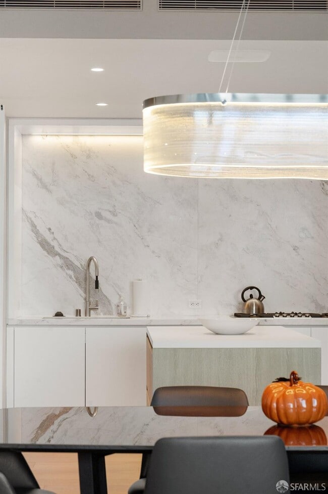 Building Photo - 1 Steuart Ln