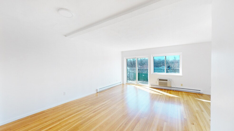 Building Photo - 515 Highland Ave