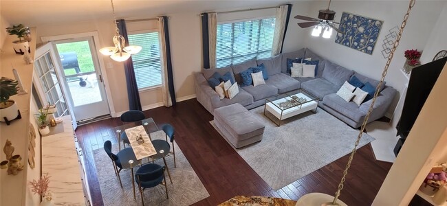 Building Photo - 16419 Red Crest Dr