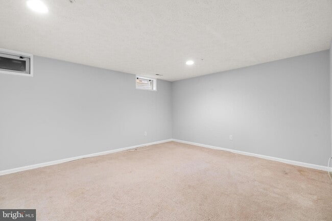 Building Photo - 6116 Starburn Path