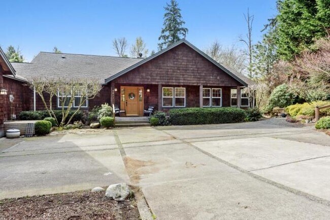Primary Photo - 4 bedroom in Tukwilla WA 98188