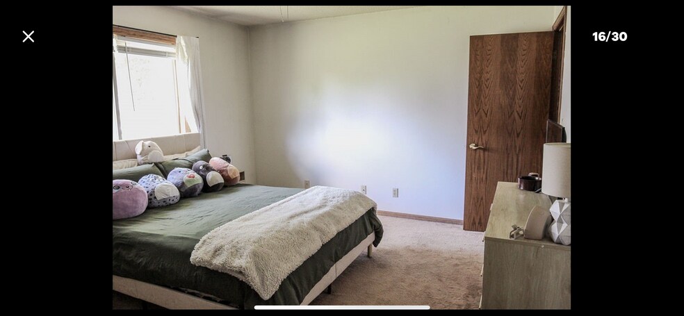 Bedroom 2 - 3422 West St