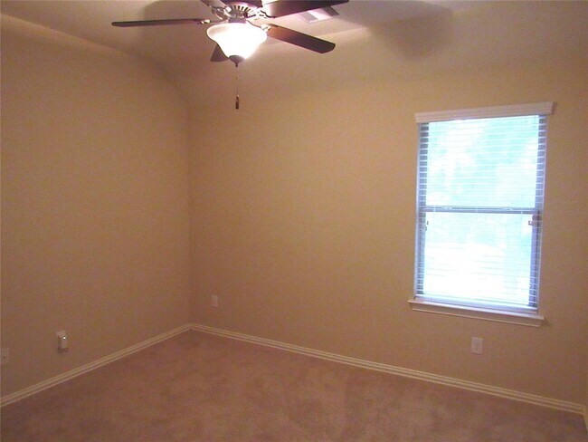 Building Photo - 13902 Desert Trace Ct