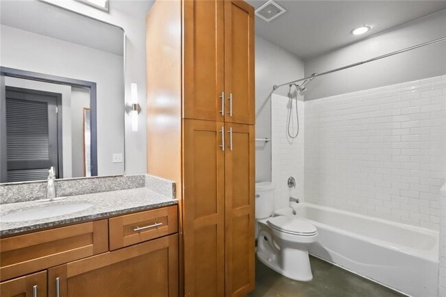 Building Photo - 620 Glen Iris Dr NE