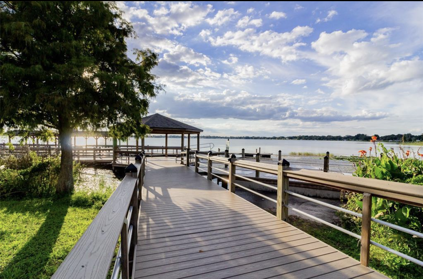 Lake Howard Boat Dock - 235 6th St NW