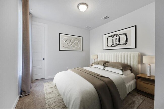 Building Photo - 135 Independence Dr