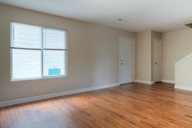 Building Photo - 524 Calhoun St