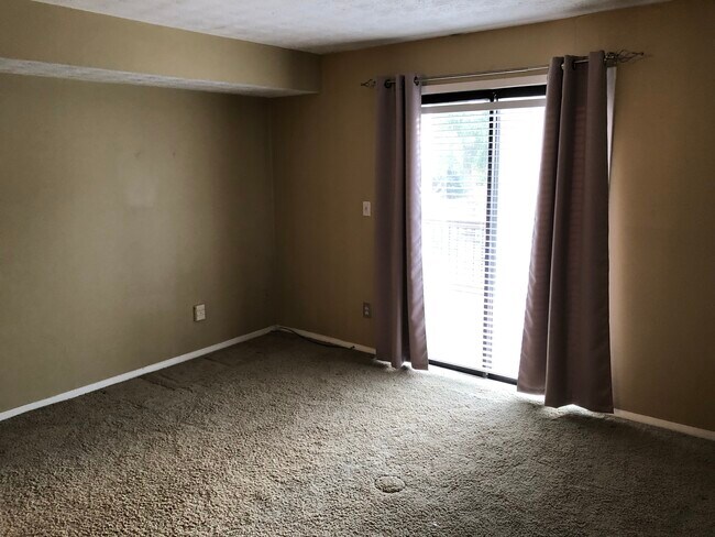 Building Photo - 302 Park Ridge Cir