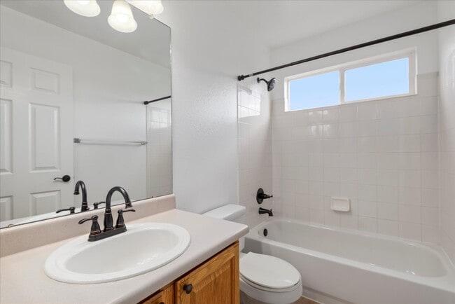 Building Photo - 10147 S Cherryhurst Ln