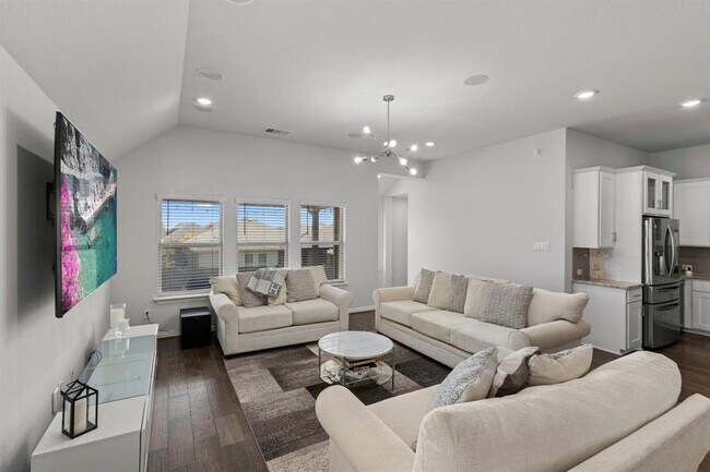 Building Photo - 220 Algaroba Loop