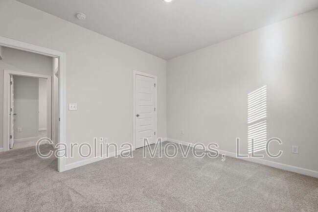 Building Photo - 628 Grays Creek Rd