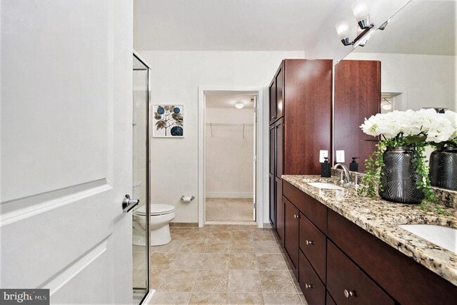 Building Photo - 600 S 24th St