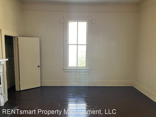 Building Photo - 2 br, 1 bath House - 2605 Jones Avenue Unit B