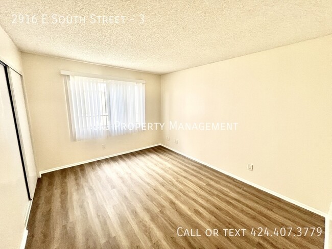 Building Photo - 2 Bed 1 Bath Apartment For Rent in Long Beach