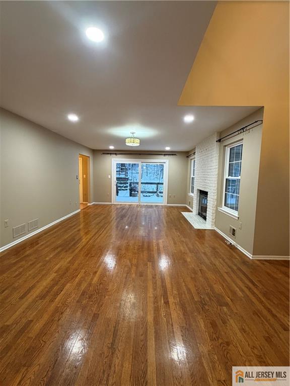 Building Photo - 41 Manor Dr