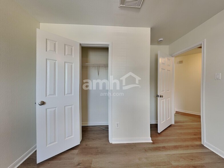 Building Photo - 29427 Legends Hill Dr