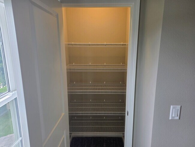 Building Photo - 2316 Hazeltine Pl