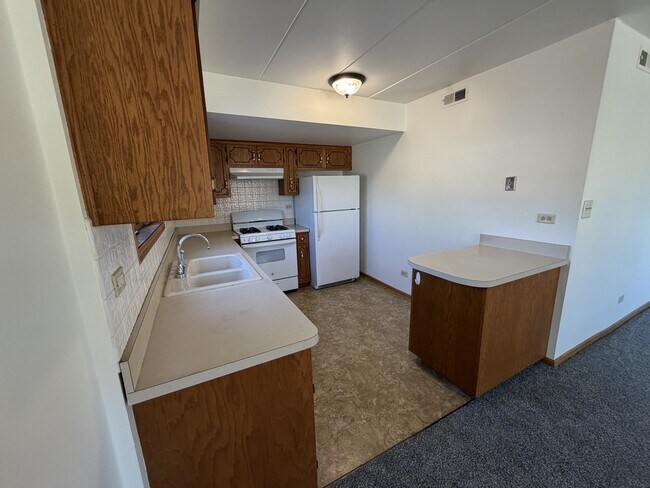 Building Photo - 8659 Meade Ave