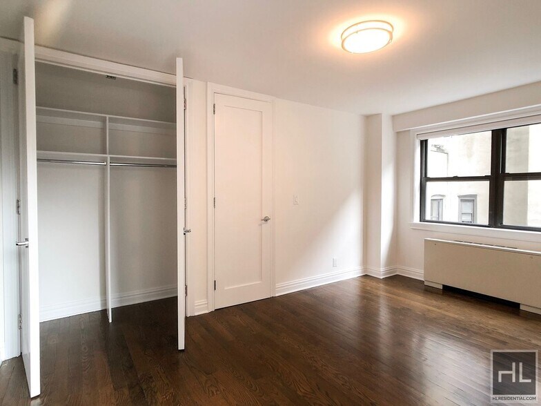 Building Photo - East 89 Street