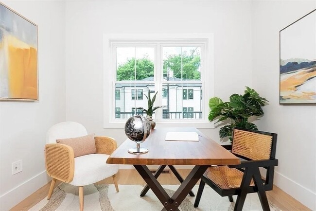 Building Photo - 35 John St