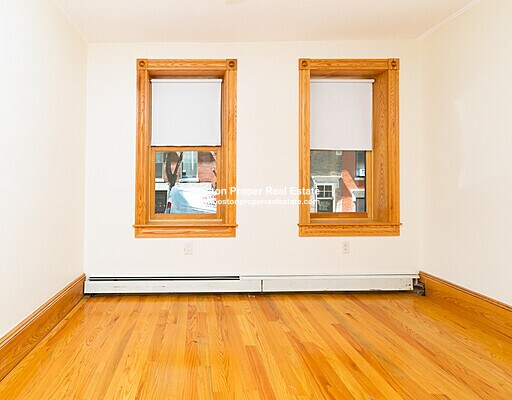 Building Photo - 46 Garden St