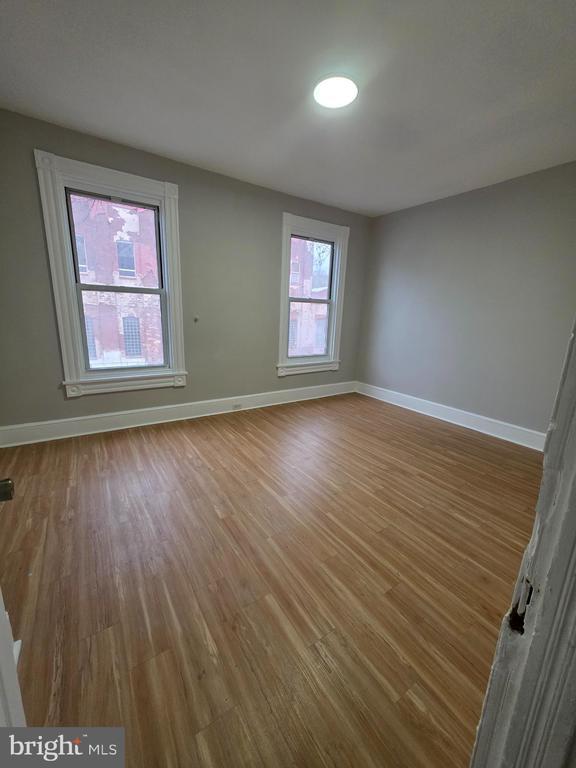 Building Photo - 202 S 6th St