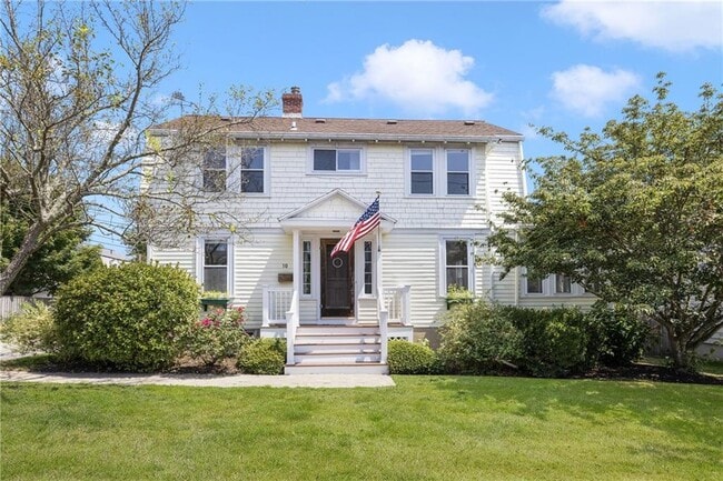 Primary Photo - 10 Eustis Ave