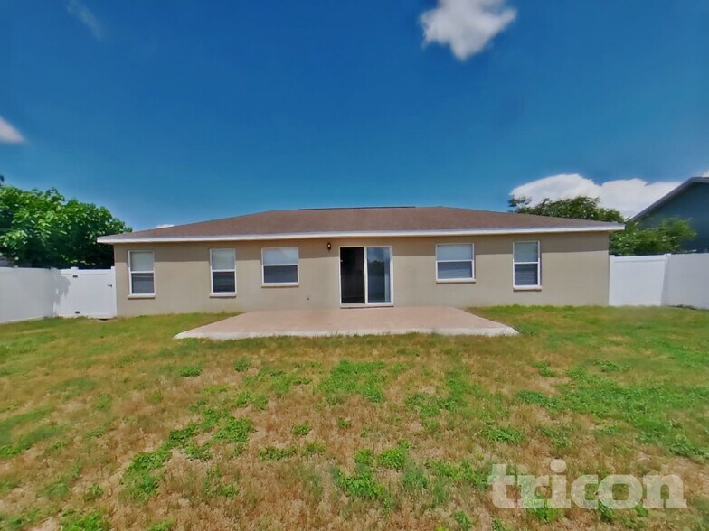 Building Photo - 2257 Barn Owl Ave