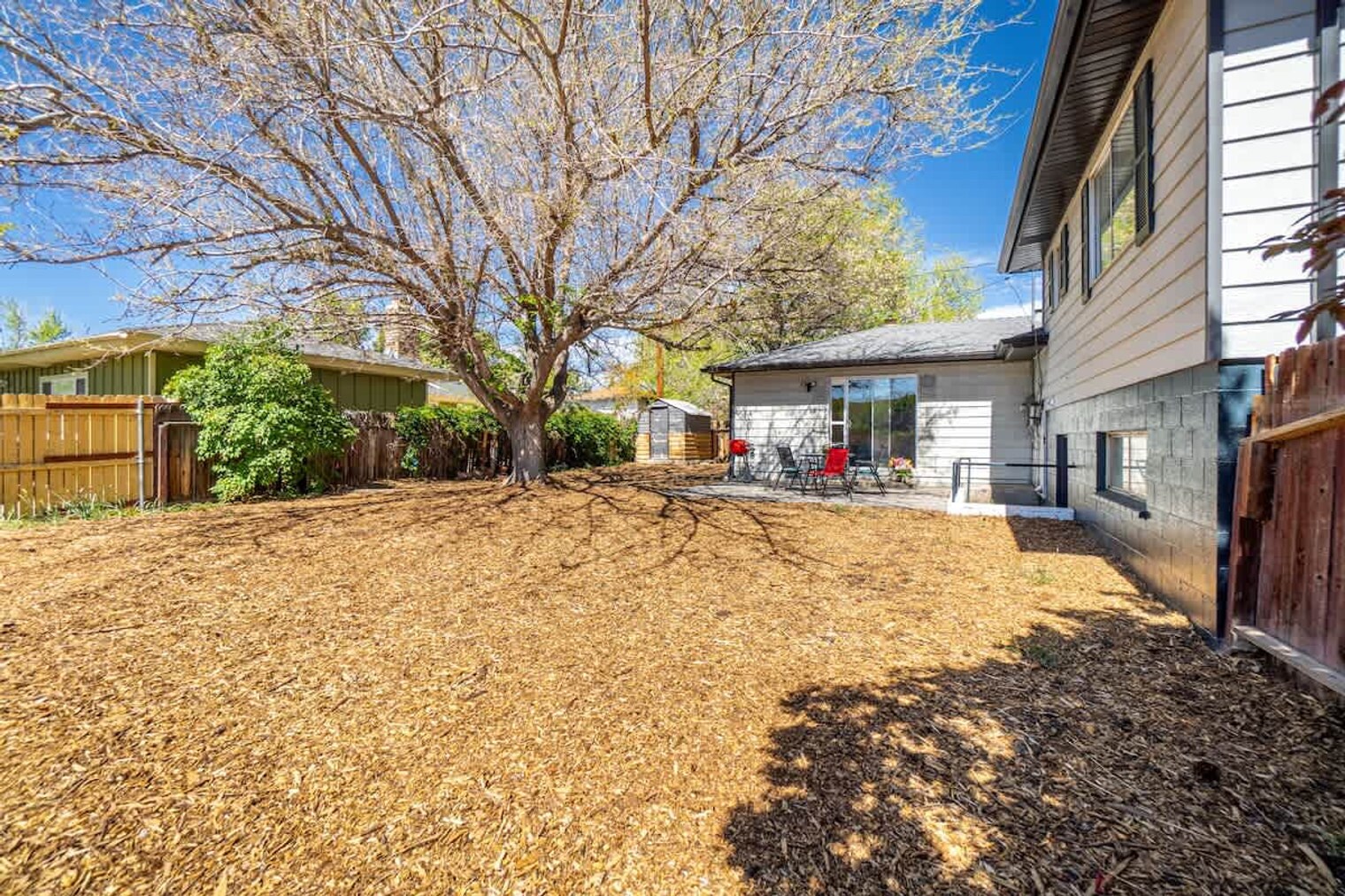 Building Photo - 3201 Everett Dr