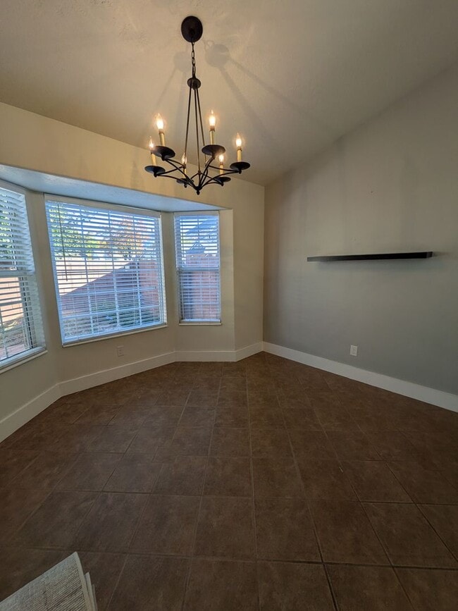 Building Photo - Easy Living! 3 Bedroom Home in St. George