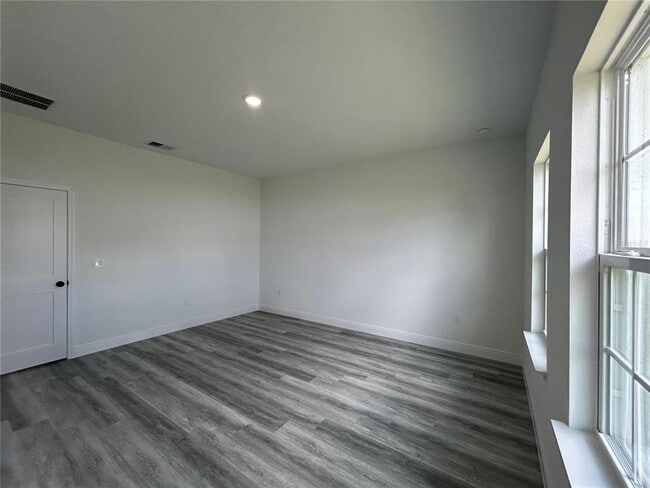 Building Photo - 17145 SW 44th Cir
