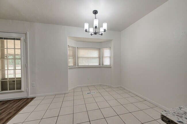 Building Photo - 4012 NW 62nd Terrace