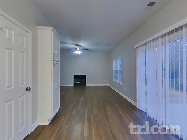 Building Photo - 7167 Marlin St