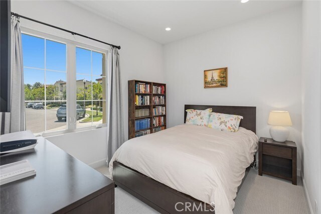 Building Photo - 61 Furlong