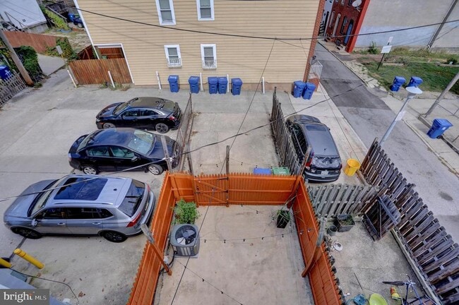 Building Photo - 2308 E Fairmount Ave