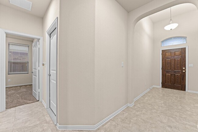 Building Photo - 6621 Hall of Fame Blvd