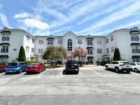 Building Photo - 108 Sunset Cir
