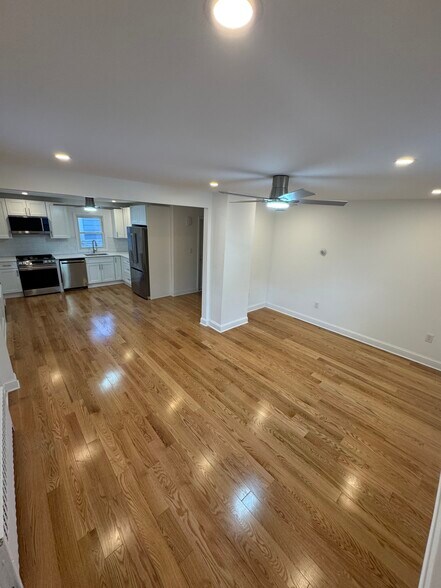 Building Photo - 47 Morgan St