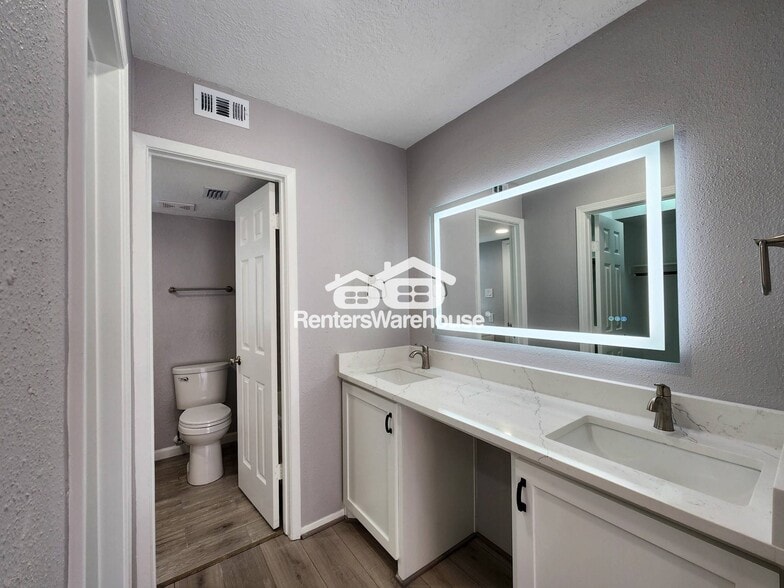 Building Photo - 13427 Garden Grove St