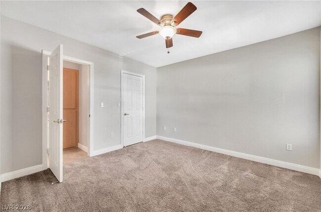 Building Photo - 8000 W Badura Ave