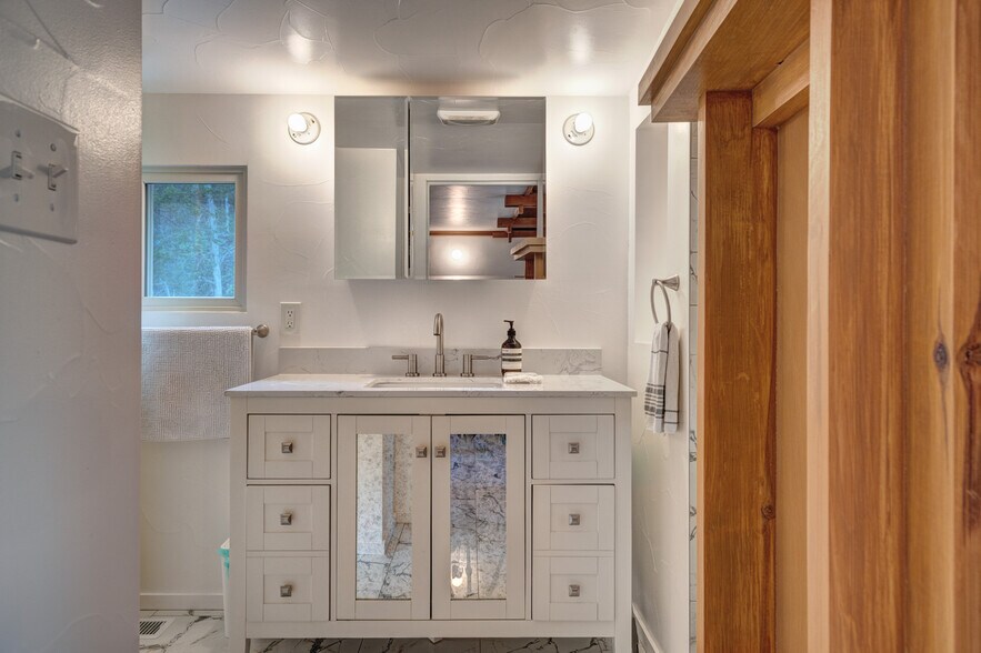 Primary Bath - 300 John Lemley Ln