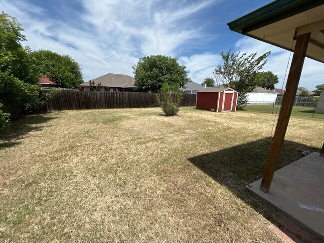 Building Photo - 4507 Lonesome Dove Dr