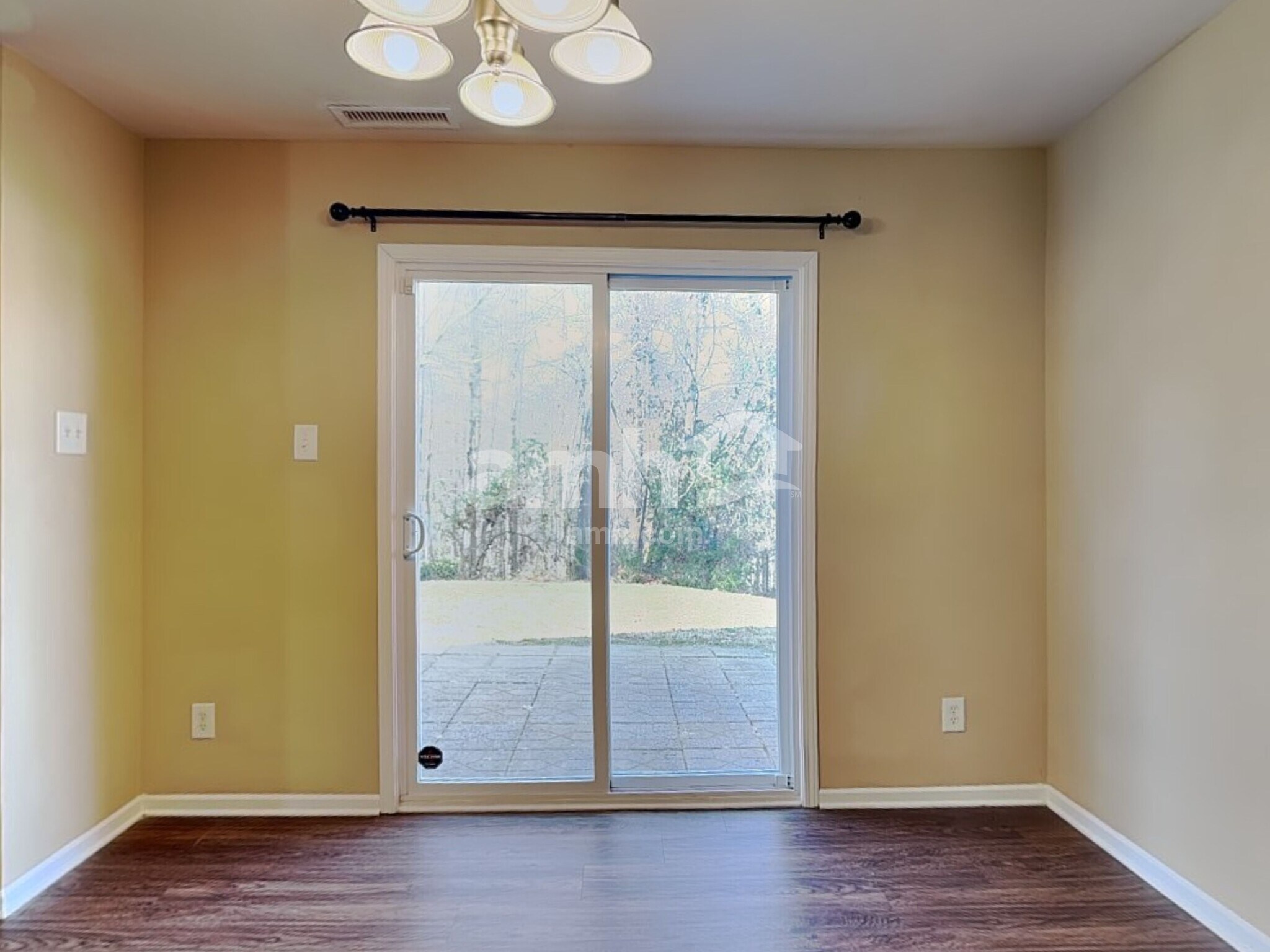 Building Photo - 4112 Lakewood Glen Dr