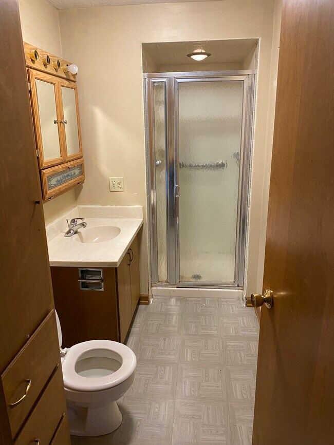 Building Photo - 1700 Manchester Ave NW